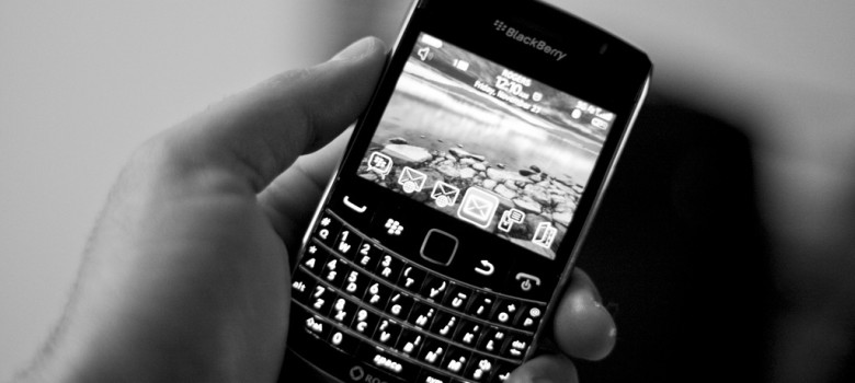 BlackBerry Bold 9700 by Roozbeh Rokni (CC BY-NC-ND 2.0) https://flic.kr/p/7izAwF