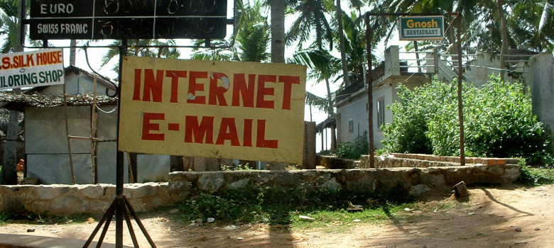 Internet E-mail by twitter.com/mattwi1s0n (CC BY 2.0)