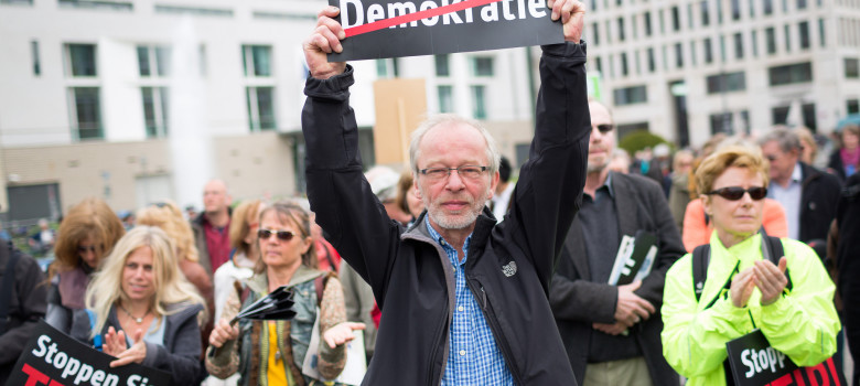 TTIP und CETA: Der Widerstand wächst! by Mehr Demokratie (CC BY-SA 2.0) https://flic.kr/p/nwokz1