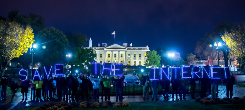 Protest at the White House for Net Neutrality by Joseph Gruber (CC BY-ND 2.0) https://flic.kr/p/p294TD