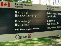 Canada Revenue Agency (CRA) national headquarters in Ottawa by Obert Madondo (CC BY-NC-SA 2.0) https://flic.kr/p/oWPkF8