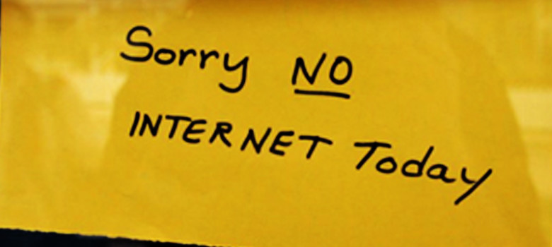 No Internet by Marcelo Graciolli (CC BY 2.0) https://flic.kr/p/5h48hK