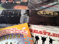 Beatles Vinyl by Erwin Bernal (CC BY 2.0) https://flic.kr/p/axnRZ4