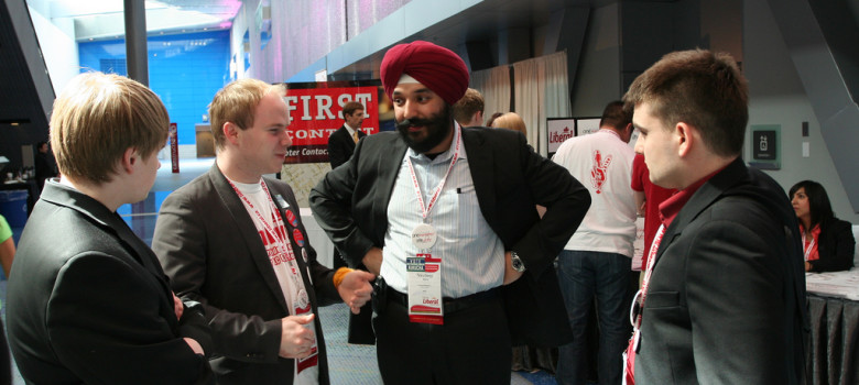 Liberal MP Navdeep Bains (Mississauga--Brampton South) chats with Young Liberals of Canada Vice President Communications-elect Braeden Caley and youth delegates by Michael Ignatieff (CC BY-ND 2.0) https://flic.kr/p/6jzCBK