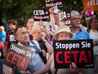 CETA_16-06-05_01 by campact (CC BY-NC 2.0) https://flic.kr/p/HKo2sR