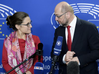 President Schulz meets Minister Freeland by Martin Schulz (CC BY-NC-ND 2.0) https://flic.kr/p/Mz3yij