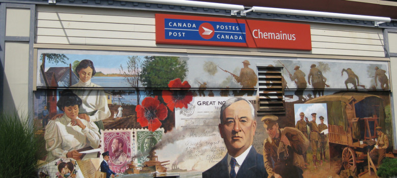 Canada Post mural (Chemainus, BC) by wyn ♥ lok (CC BY-NC-ND 2.0) https://flic.kr/p/afdVkP