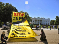 StopTPP-WhiteHouse by Backbone Campaign (CC BY 2.0) https://flic.kr/p/Px9SYv