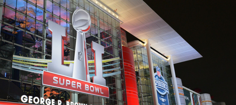 Super Bowl LIVE LI by Texas.713 (CC BY-NC 2.0) https://flic.kr/p/QwnUco