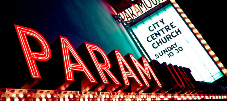 Paramount Marquee by Kurt Bauschardt (CC BY-SA 2.0) https://flic.kr/p/9fGCEV