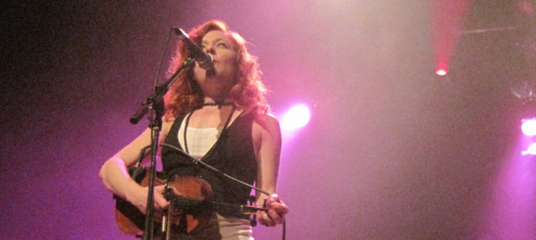 Miranda Mulholland for Great Lake Swimmers by Brenda Lee (CC BY 2.0) https://flic.kr/p/7zTo1U