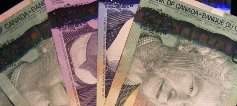 canadian money is pretty by Robert Anthony Provost (CC BY 2.0) https://flic.kr/p/3jV8UB