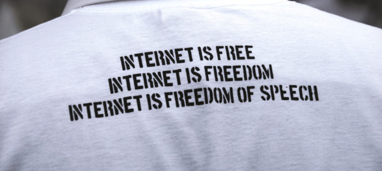 internet is freedom of speech by pgrandicelli BEE FREE (CC BY-NC-SA 2.0) https://flic.kr/p/6F5Cu1