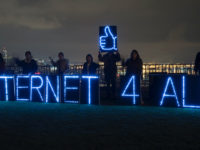 Rolling Rebellion Sparks in Seattle to Defend Internet & Stop the TPP by Backbone Campaign (CC BY 2.0) https://flic.kr/p/r6cgxk