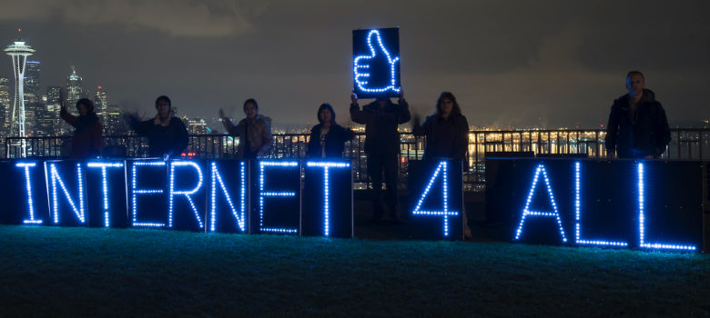 Rolling Rebellion Sparks in Seattle to Defend Internet & Stop the TPP by Backbone Campaign (CC BY 2.0) https://flic.kr/p/r6cgxk