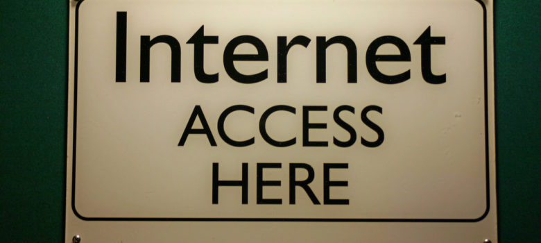 Internet Access Here Sign by Steve Rhode (CC BY-NC-ND 2.0) https://flic.kr/p/5Ricfg