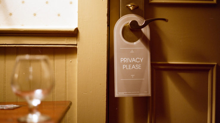 Privacy Please by ricky montalvo (CC BY-ND 2.0) https://flic.kr/p/8RF3Ez