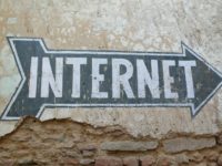 internet by j f grossen (CC BY-NC 2.0) https://flic.kr/p/4obWYe