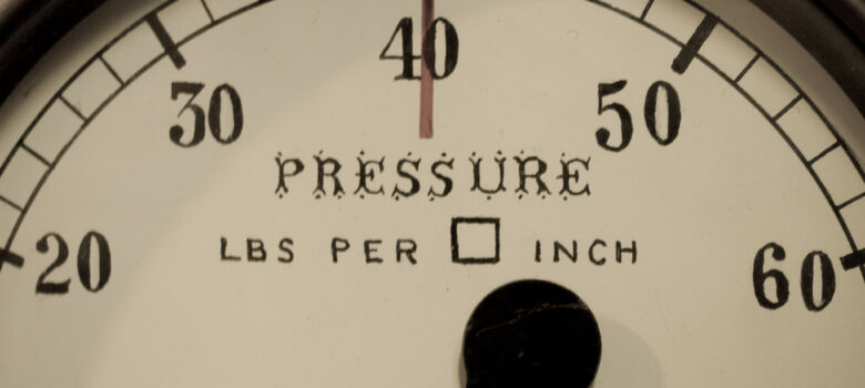 Pressure Gauge by William Warby (CC BY 2.0) https://flic.kr/p/5AyBdK