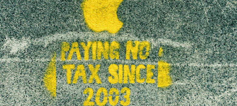 Protesting Against Apple's Tax Policy - Dublin Street Art by William Murphy (CC BY-SA 2.0) https://flic.kr/p/nhLhoz