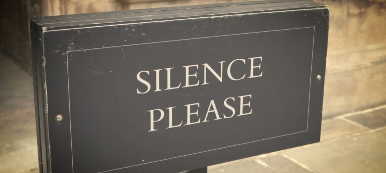 silence please by Funmilayo (CC BY-NC-ND 2.0) https://flic.kr/p/eKcQXU