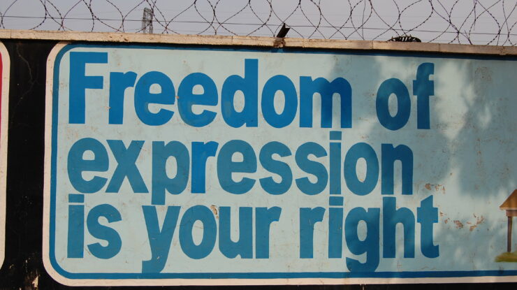 freedom of expression is your right by Rachel Hinman https://flic.kr/p/6J5ATQ (CC BY 2.0)
