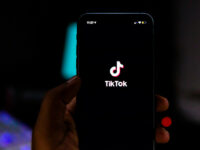 TikTok by Solen Feyissa (CC BY-SA 2.0) https://flic.kr/p/2js6MFD