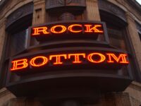 Rock Bottom Brewery by Mike Steele https://flic.kr/p/qWCcya (CC BY 2.0)