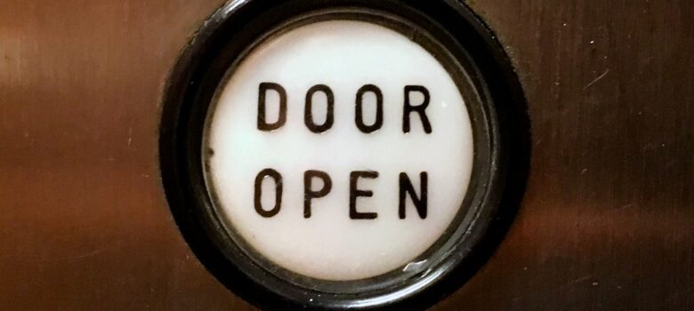 Open Door Open by Alan Levine https://flic.kr/p/2fvnJXH (Public Domain)