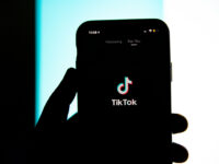 TikTok by Solen Feyissa (CC BY-SA 2.0) https://flic.kr/p/2jsaQgK