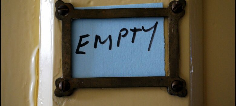 Empty by LulaTaHula https://flic.kr/p/ngn8QU (CC BY-ND 2.0)