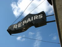 repairs by Mike W. https://flic.kr/p/FCWAL (CC BY-SA 2.0)