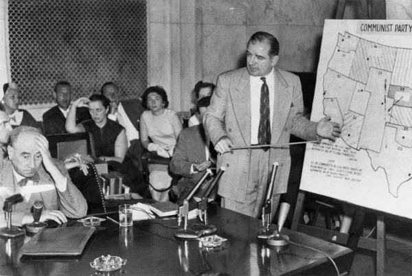 Welch-McCarthy-Hearings, United States Senate, Public domain, via Wikimedia Commons, https://upload.wikimedia.org/wikipedia/commons/f/f1/Welch-McCarthy-Hearings.jpg