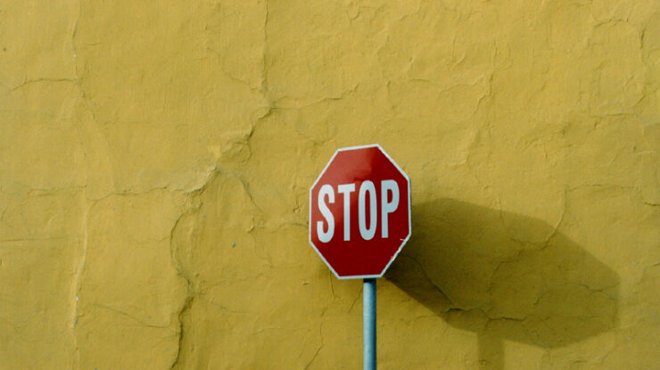 Stop by astarothcy https://flic.kr/p/u3ZqV (CC BY-SA 2.0)