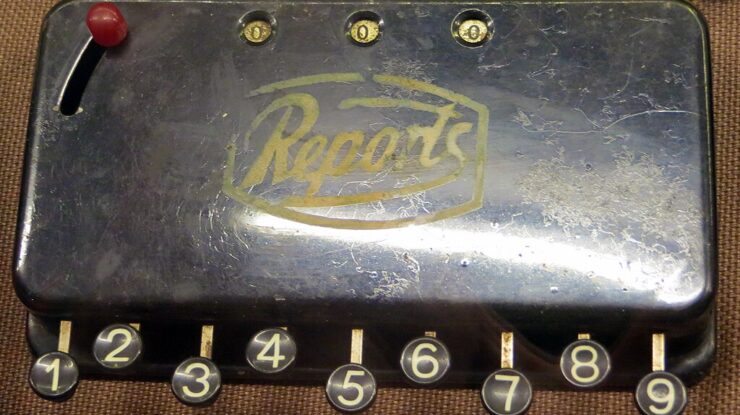 Reports by Morgaine https://flic.kr/p/oQ3wp6 (CC BY-SA 2.0)