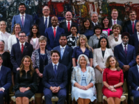 2023 cabinet picture, https://twitter.com/JustinTrudeau/status/1684289753384996864