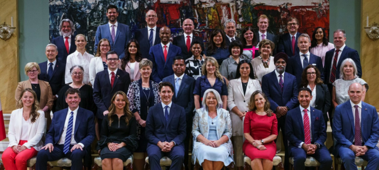 2023 cabinet picture, https://twitter.com/JustinTrudeau/status/1684289753384996864