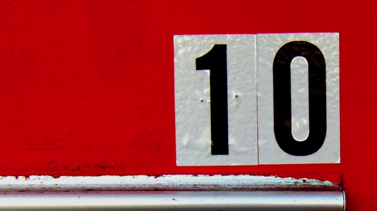 Red 10 by Darwin Bell CC BY-NC 2.0 https://flic.kr/p/CsR5u