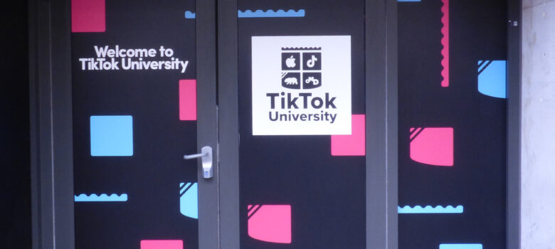 Higher Education in London by Sam Saunders https://flic.kr/p/2nVzDou CC BY-SA 2.0