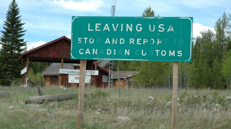 Abandoned Border by MTSRS https://flic.kr/p/49aR7g CC BY 2.0