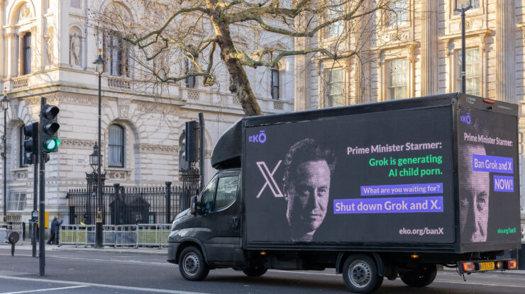 van-8 by Ekō CC BY 4.0 https://flic.kr/p/2rRNqfd