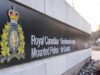 RCMP sign by Waferboard https://flic.kr/p/dTELwK CC BY 2.0