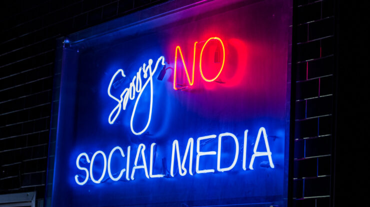 All Media is Social by Dave King CC BY-NC-SA 2.0 https://flic.kr/p/K3T4aY