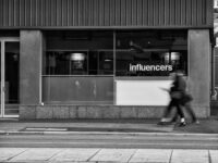 Influencers by Chris (a.k.a. MoiVous) CC BY-NC-ND 2.0 https://flic.kr/p/JvTBJk