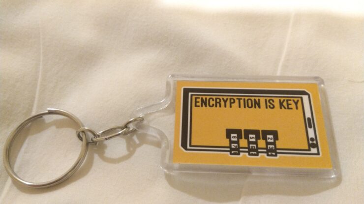 Keychain with text "Encryption is key" by Rohini, CC BY-SA 4.0 , via Wikimedia Commons