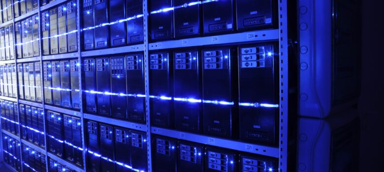 BalticServers_data_center by BalticServers.com, CC BY-SA 3.0 , via Wikimedia Commons